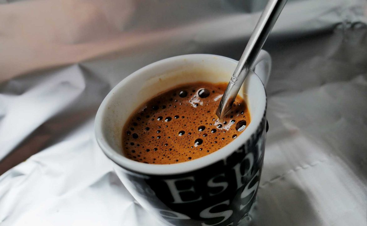 قهوه فوری دمی موجب از بین رفتن بیماری تب مالت می شود